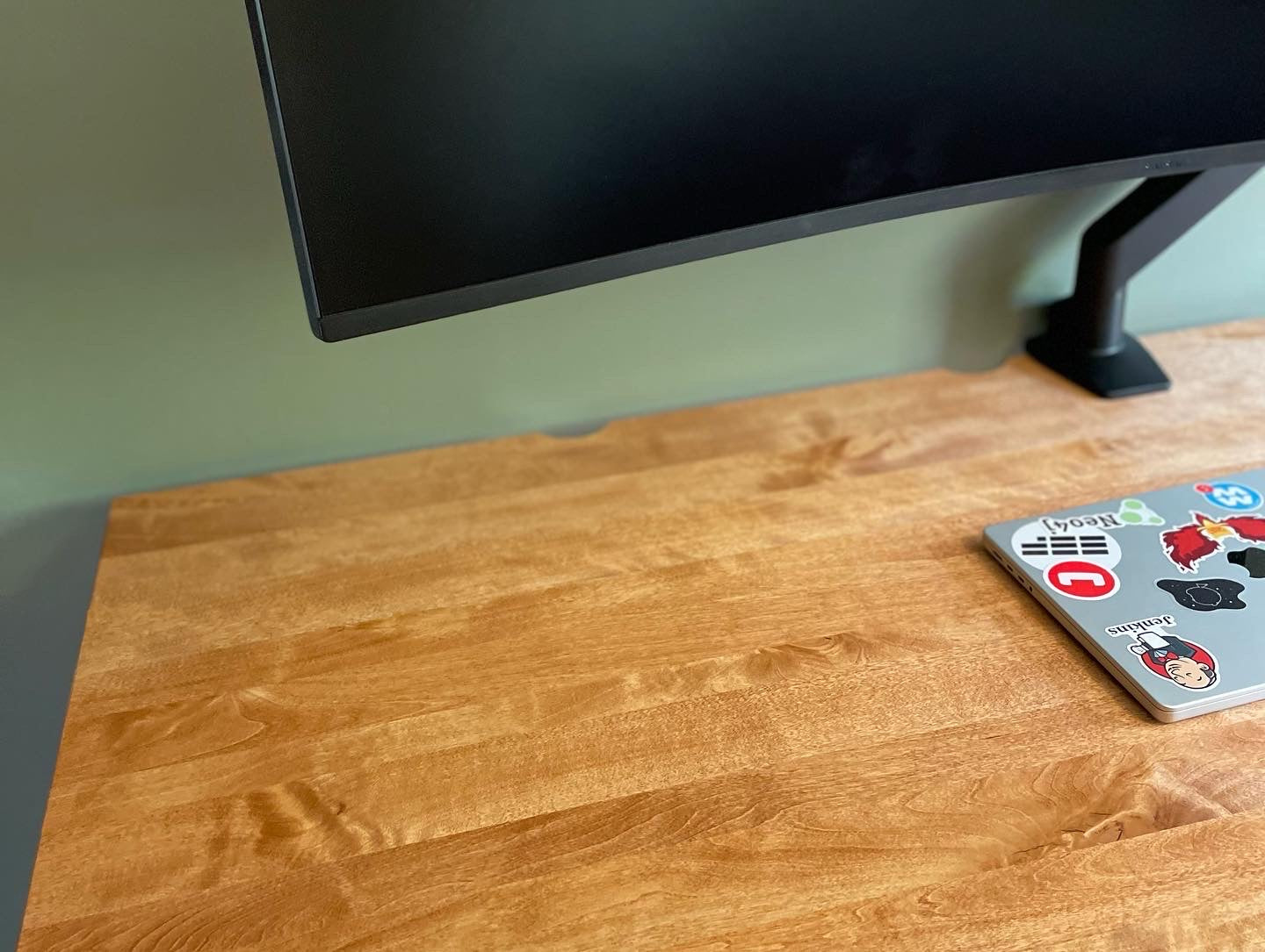 Skrivbord - Höj- och sänkbart